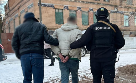 На Звягельщині троє чоловіків катували односельця в лісі: справу скеровано до суду