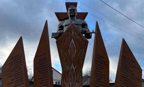 У Кременці відкрили меморіальний комплекс в честь полковника Сергія Лі