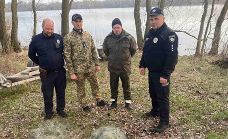 На Конотопщині вилучено 1,5 км браконьєрських сіток. Скільки буде тривати заборона на вилов риби
