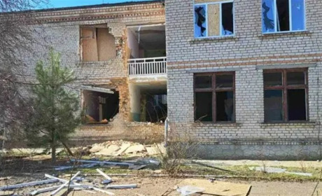 Окупанти вдарили по селу на Херсонщині під час видачі гуманітарної допомоги