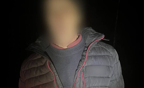 Патрульні з Сарн підвезли розгубленого перехожого додому