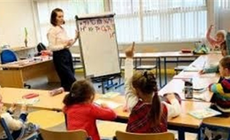 Молодим вчителям доплатять