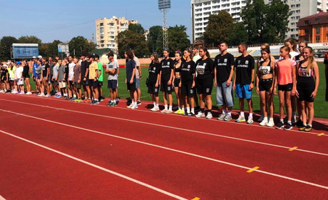 На чемпіонат області з легкої атлетики у старокостянтинівських спортсменів рекорди та призові місця!