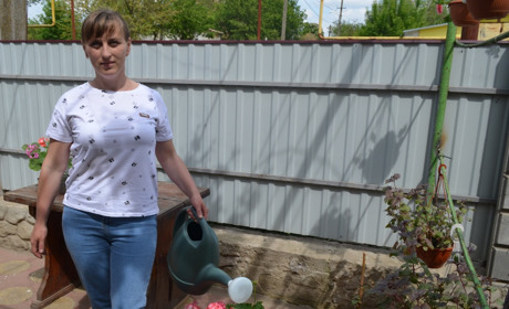 Оксана Івасюк: як квіти зробили своєю в Повстанському  дівчину, родом зі Львівщини 
