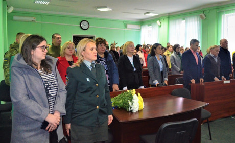 В Біляївці відбувся захід до Дня гідності і Свободи: які події згадували і кого вшановували
