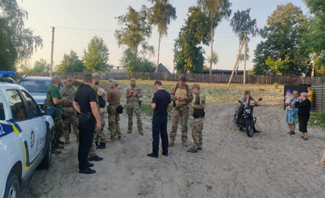 Заблукав у лісі: в Сарненському районі чоловіка повернули додому