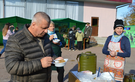Учасник АТО Володимир Самойленко: «І солдатська каша, і концерт військового оркестру – вищий клас!»