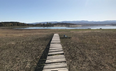 У 32 населених пунктах Криму воду почали подавати по графіку