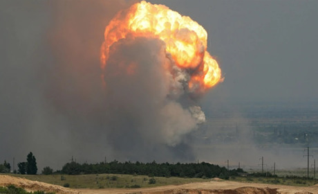 У Севастополі вибухнув склад боєприпасів