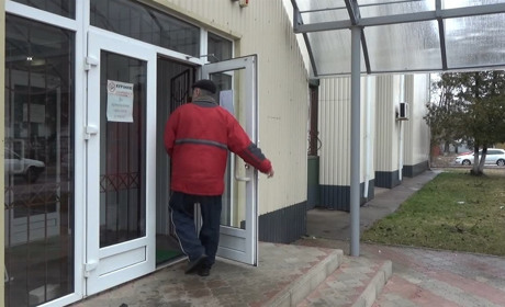 Шосткинці почали масово втрачати робочі місця. Що їх чекає у центрі зайнятості