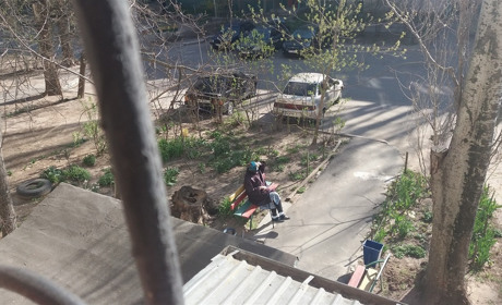 Карантин продовжено. Скільки треба протриматися без роботи і коштів?