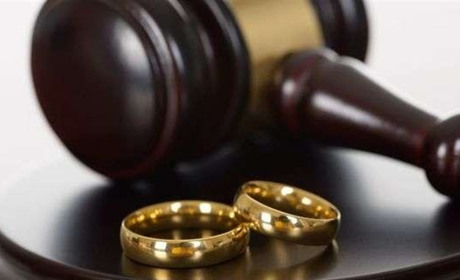 Золотоніське подружжя розлучилося  після 44 років шлюбу