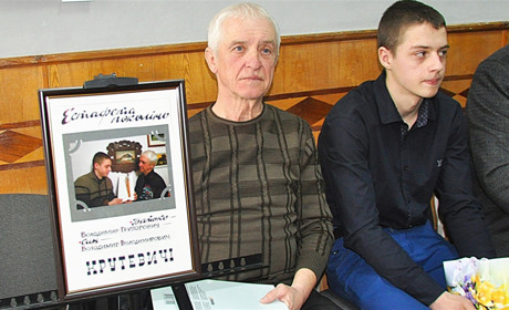 Відкриття першої персональної виставки кременчан, батька і сина Володимирів Крутевичів