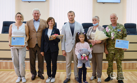 Покровчани отримали подарунки від очільника області