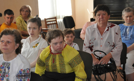 Відчувати себе потрібними суспільству: про проблеми інвалідів говорили у Чортківській БСМ «Карітас»