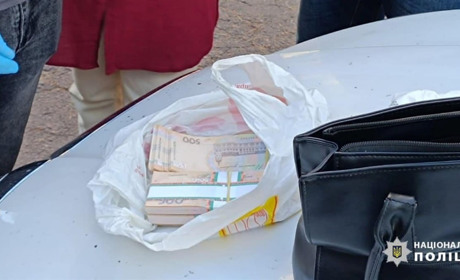 На Черкащині затримали медикиню, яка за 150 тисяч гривень “вирішувала” питання з мобілізацією