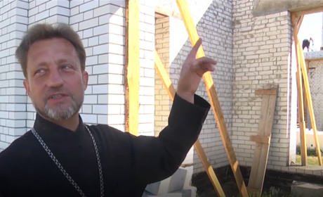 У Сватовому будують храм Покрови Пресвятої Богородиці. Для дзвіниці вже привезли перші дзвони