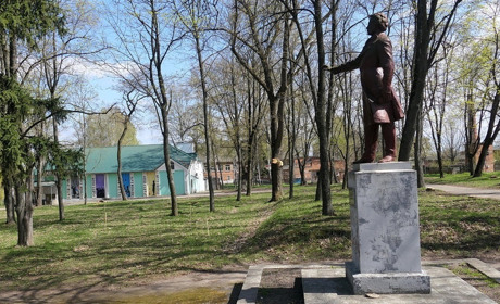 Пам’ятник Пушкіну в Глухові. Що чекає на нього найближчим часом
