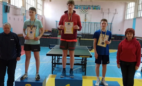 Юні тенісисти зі Сміли взяти участь у змаганнях та посіли призові місця