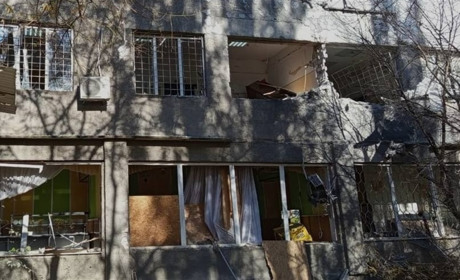 Окупанти обстріляли дитячу лікарню у Херсоні: серед постраждалих діти та медпрацівники