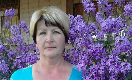 Сватівчанці Валентині Щербаковій потрібна допомога: рідні збирають гроші на операцію на кишківнику