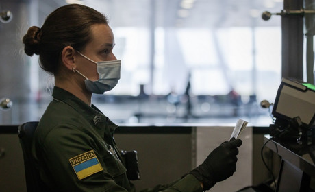 Через карантин: з 5 серпня змінюються правила перетину кордону України