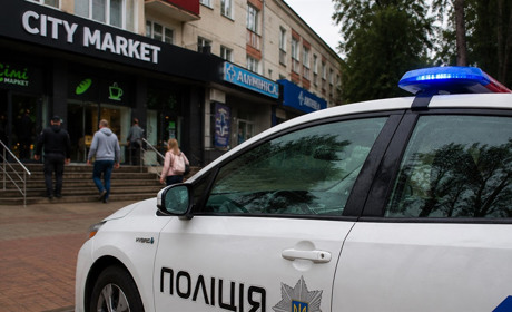 У Городку чоловіка оштрафували за постріл зі стартового пістолета біля магазину