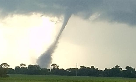 На Білопільщині вирувала негода: деякі села були без електрики