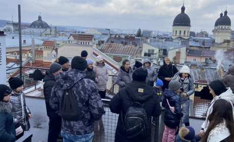 Родини загиблих Героїв зі Звягеля відвідали з екскурсією Львів
