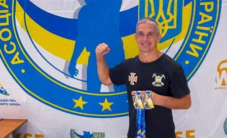 Хмельницькі вогнеборці здобули перемогу на Відкритому кубку з гирьового спорту