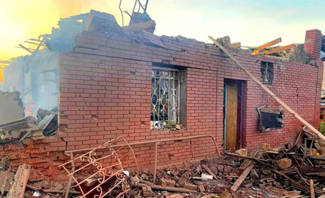 Наслідки ворожих обстрілів Херсонщини 20 жовтня у світлинах від правоохоронців