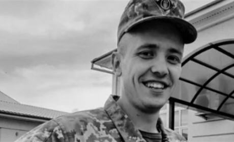 У Суботцівській громаді попрощалися із захисником Ігорем Фесенком