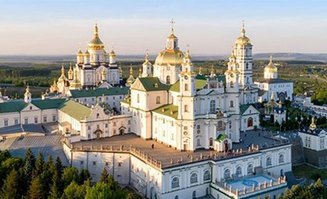 Тернопільський нардеп пропонує прийняти постанову передачі Почаївської та Києво-Печерської лаври ПЦУ