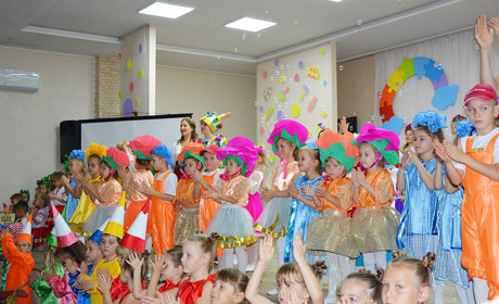 Яскравий концерт, подяки та нагороди - працівникам дошкілля