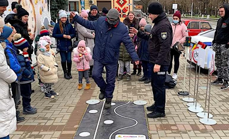 Дети Измаила провели Рождество... с патрульными (видео)