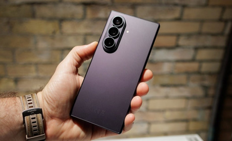 Samsung Galaxy Fold 8 Ultra — характеристики, ціни та конфігурації