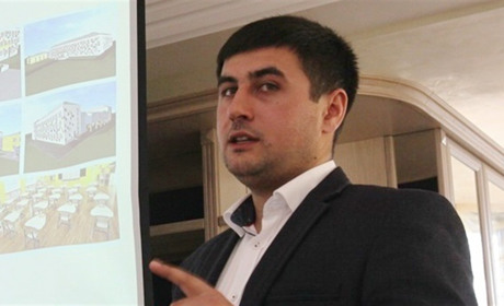 Що цікавило людей і на чому акцентував увагу мер Корюківки Ратан Ахмедов під час свого звіту
