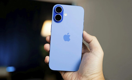Водонепроникні чохли для iPhone 16: наскільки вони захищають телефон?