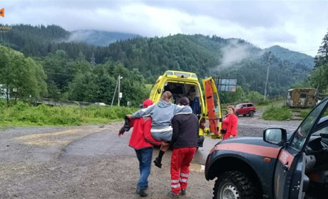 На Рахівщині у горах травмувалася жінка. Що відомо