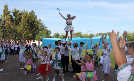 Сьогодні в Переяславі уже пролунав перший дзвоник для учнів гімназії №5 у рідних стінах