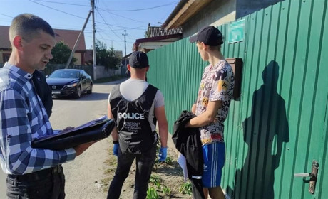 У Славуті поліцейські затримали 20-річного розповсюджувача синтетичних наркотиків PVP