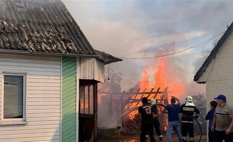 У Вараському районі вогнеборці ліквідували три пожежі