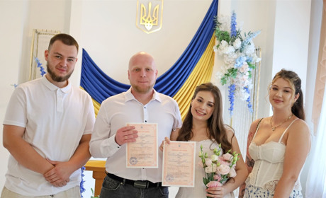 У День Державності України у Жмеринці створив сім’ю Захисник України Артем Жаглюк «Фенікс»