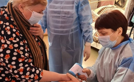 В будинках ветеранів та людей похилого віку вакцинацію пройшли 638 людей