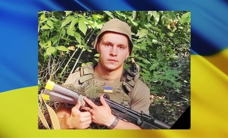 Зустрінемо нашого Героя гідно! Завтра Нетішин прощатиметься із захисником Артемом Белінським