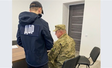 Нелегально призначав «бойові»: ДБР повідомило про підозру посадовцю військової частини на Рівненщини