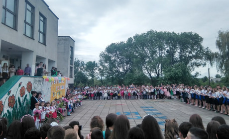 Городецькі школярі та дошкільнята відзначили завершення навчального року урочистою лінійкою