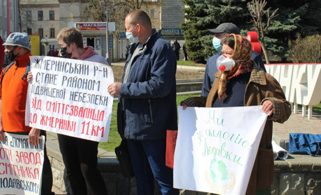 Мешканці с.Людавка вимагають розібратися з вирубкою лісу та проблемами зі сміттям
