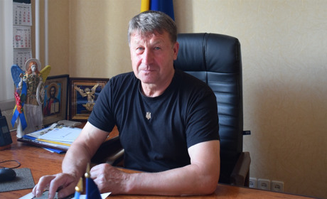 "Мабуть, себе в іншій іпостасі не бачу": шлях Івана Туровського від вчителя до начальника РВА
