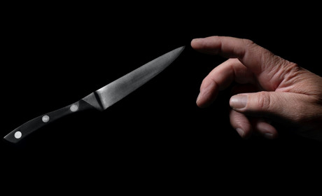 Сам собі викликав «швидку»: в Сарненському районі чоловік отримав ножове поранення